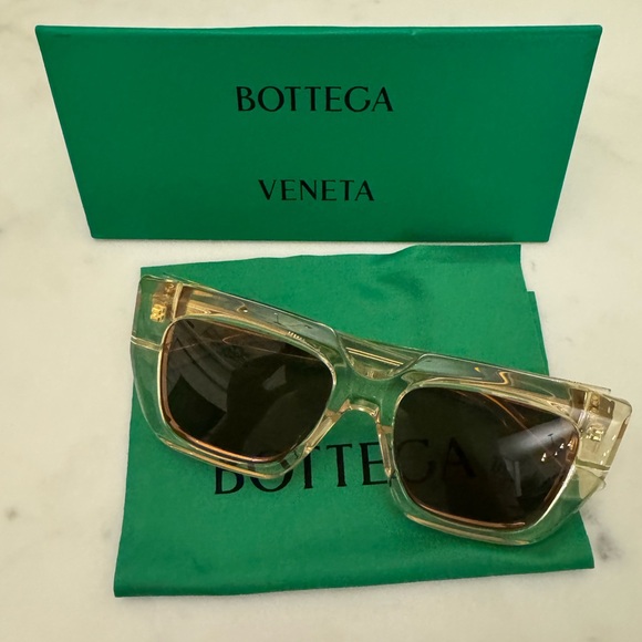 Bottega Veneta BV1122S 003 New Transparent Yellow/Grey Women's Sunglasses - Picture 10 of 13